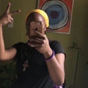 Meet your Posher, Samone